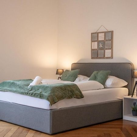 Roomy 2Br Apt. Near Akh -Perfect For Longstays Вена Экстерьер фото