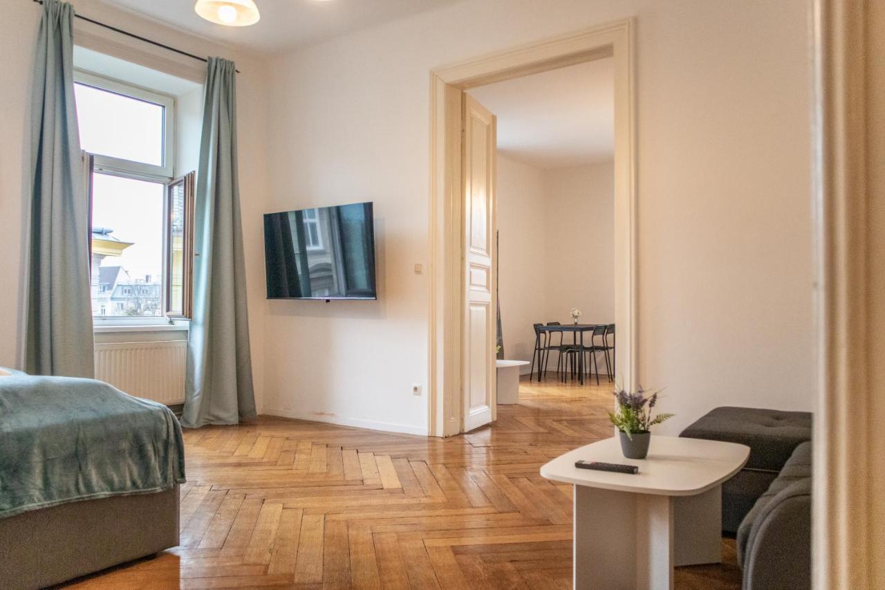 Roomy 2Br Apt. Near Akh -Perfect For Longstays Вена Экстерьер фото